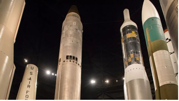 اذعان علنی آمریکا به توسعه زرادخانه هسته‌ای خود