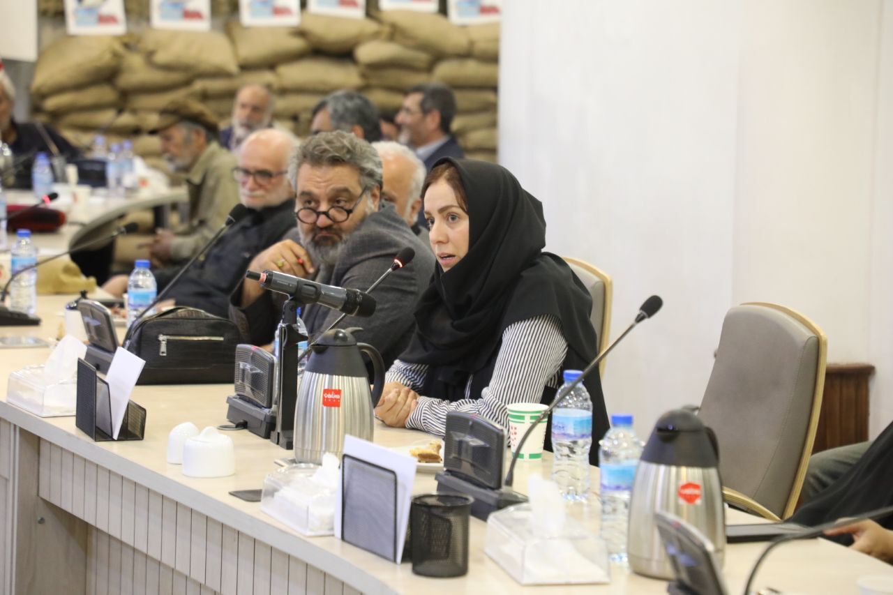 نشست هم‌اندیشی سینماگران انقلاب اسلامی، دفاع مقدس و مقاومت جشنواره بین‌المللی فیلم کوثر برگزار شد