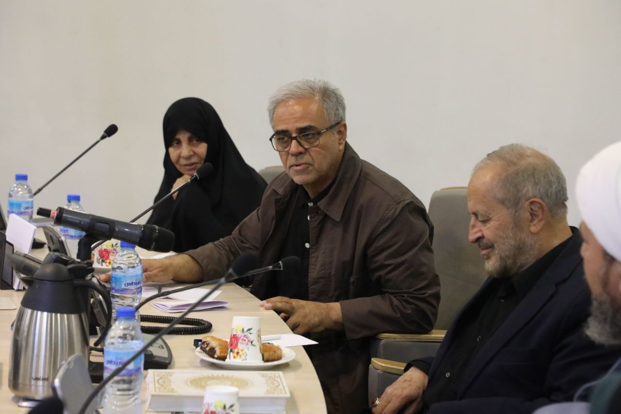 نشست هم‌اندیشی سینماگران انقلاب اسلامی، دفاع مقدس و مقاومت جشنواره بین‌المللی فیلم کوثر برگزار شد