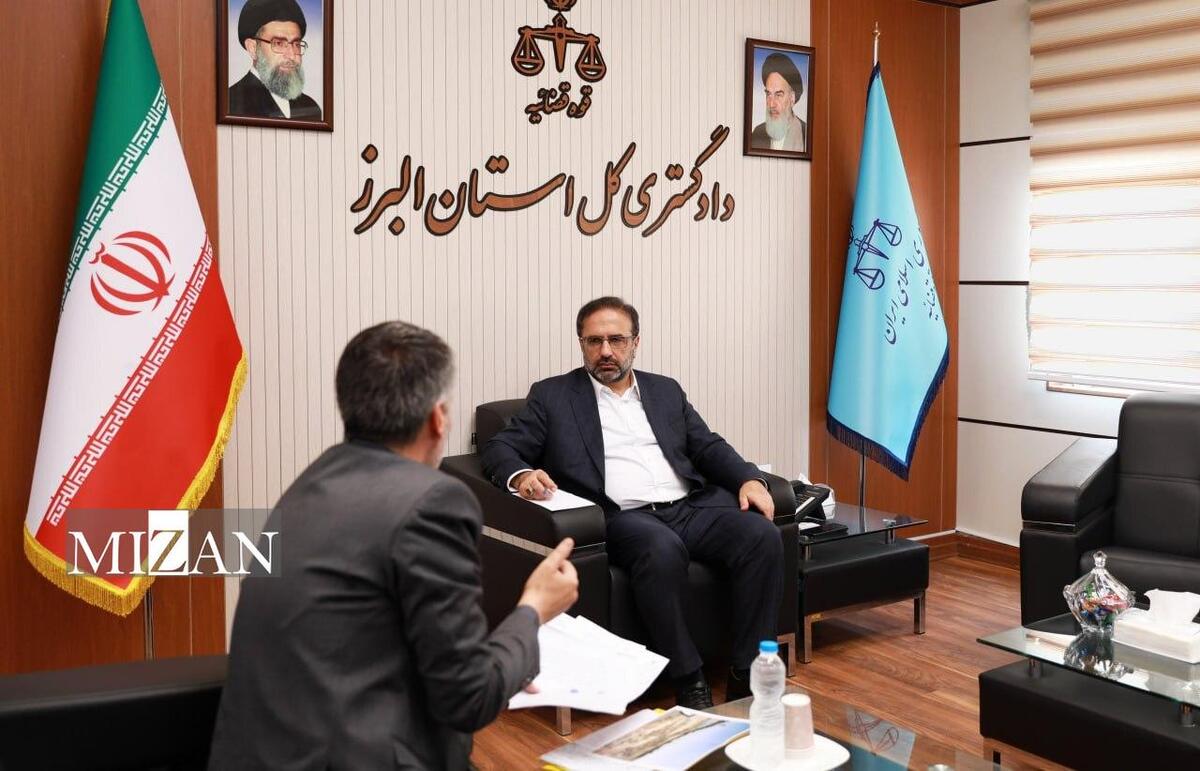 درخواست‌های حقوقی و قضایی ۹۲۰ نفر از مراجعان در دیدار‌های مردمی مدیران قضایی استان البرز رسیدگی شد