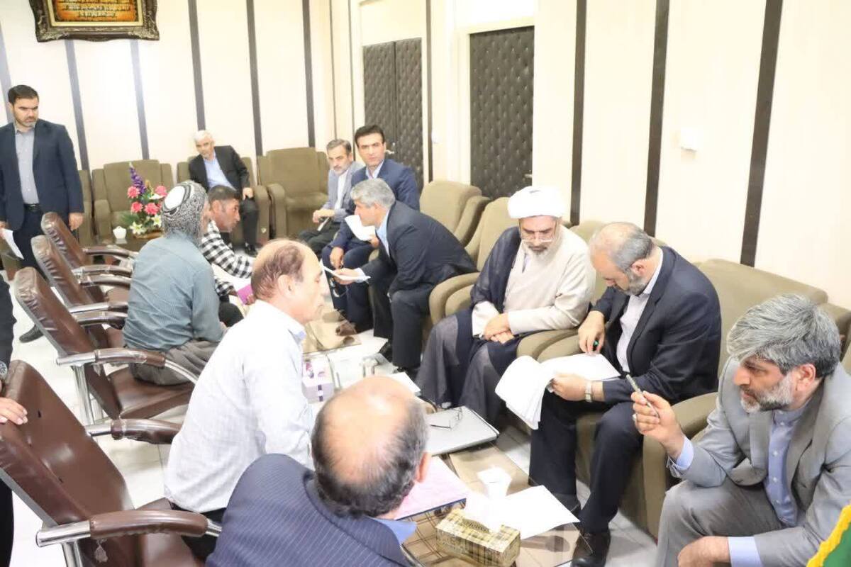 رئیس کل دادگستری استان آذربایجان غربی به مشکلات ۳۰ نفر از مراجعان در میاندوآب رسیدگی کرد