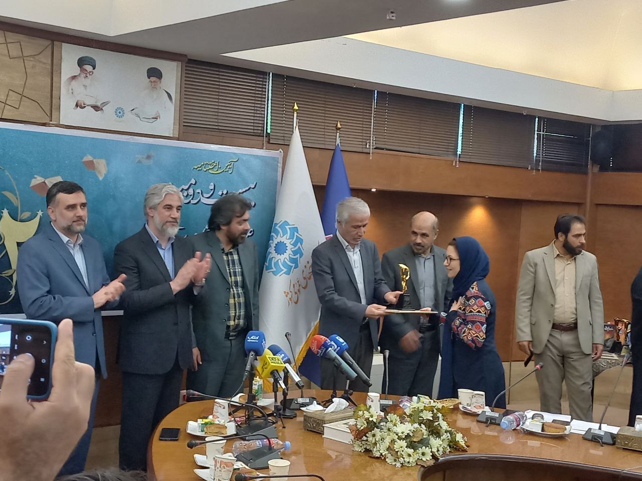 سرشار: جشنواره‌های ادبی نباید تحت تاثیر تحولات سیاسی قرار گیرد