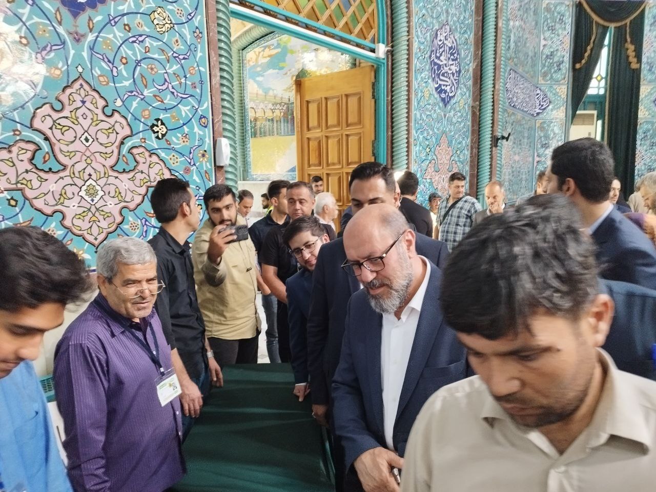 آغاز دور دوم انتخابات ریاست جمهوری ۱۴۰۳/ رهبر انقلاب اسلامی رای خود را به صندوق انداختند