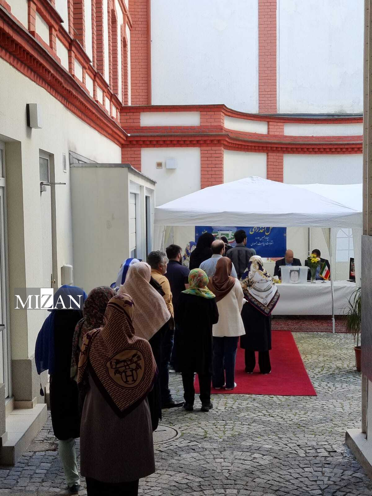 برگزاری دور دوم انتخابات ریاست جمهوری ایران در کشور‌های مختلف جهان