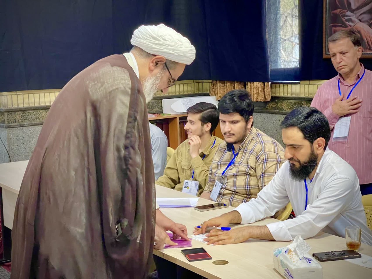 آغاز دور دوم انتخابات ریاست جمهوری ۱۴۰۳/ رهبر انقلاب اسلامی رای خود را به صندوق انداختند