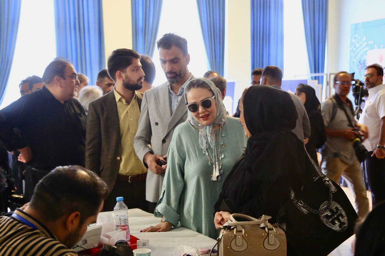 آغاز دور دوم انتخابات ریاست جمهوری ۱۴۰۳/ رهبر انقلاب اسلامی رای خود را به صندوق انداختند