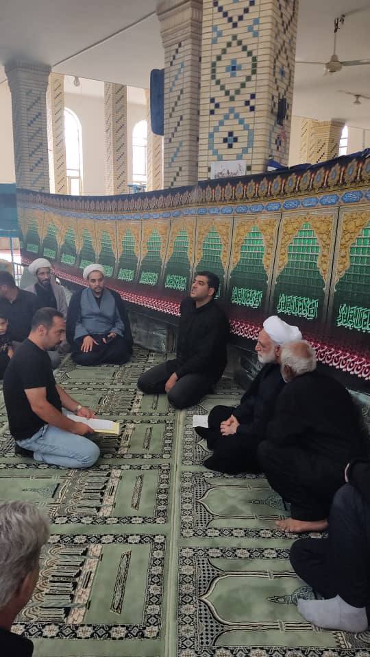 حضور چند ساعته رئیس قوه قضاییه در یکی از مساجد تهران جهت گفتگو با مردم و شنیدن مشکلات مراجعه کنندگان