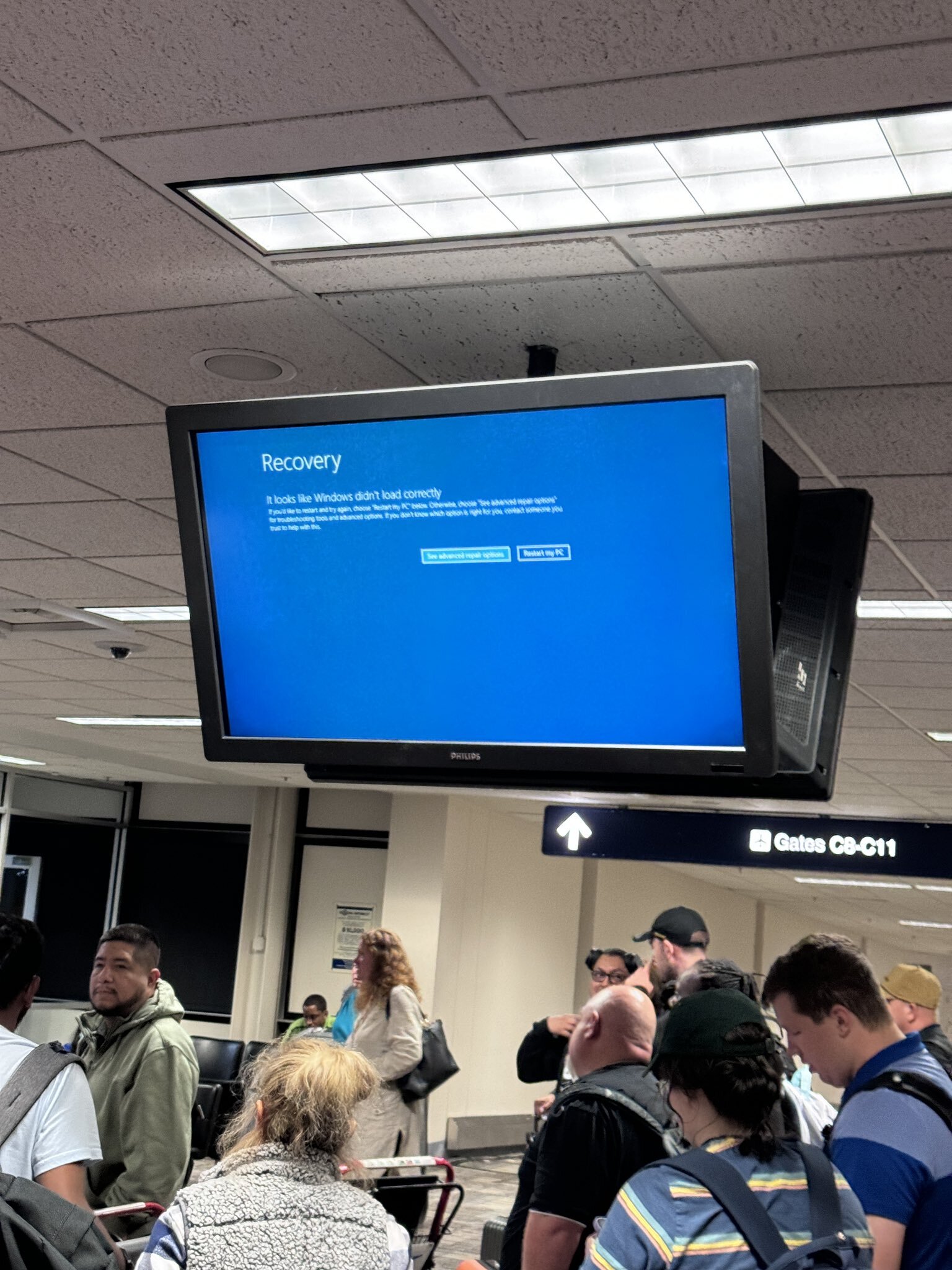 اختلال جهانی سیستم‌های رایانه‌ای؛ فعالیت خطوط هوایی و مشاغل در سراسر جهان مختل شد