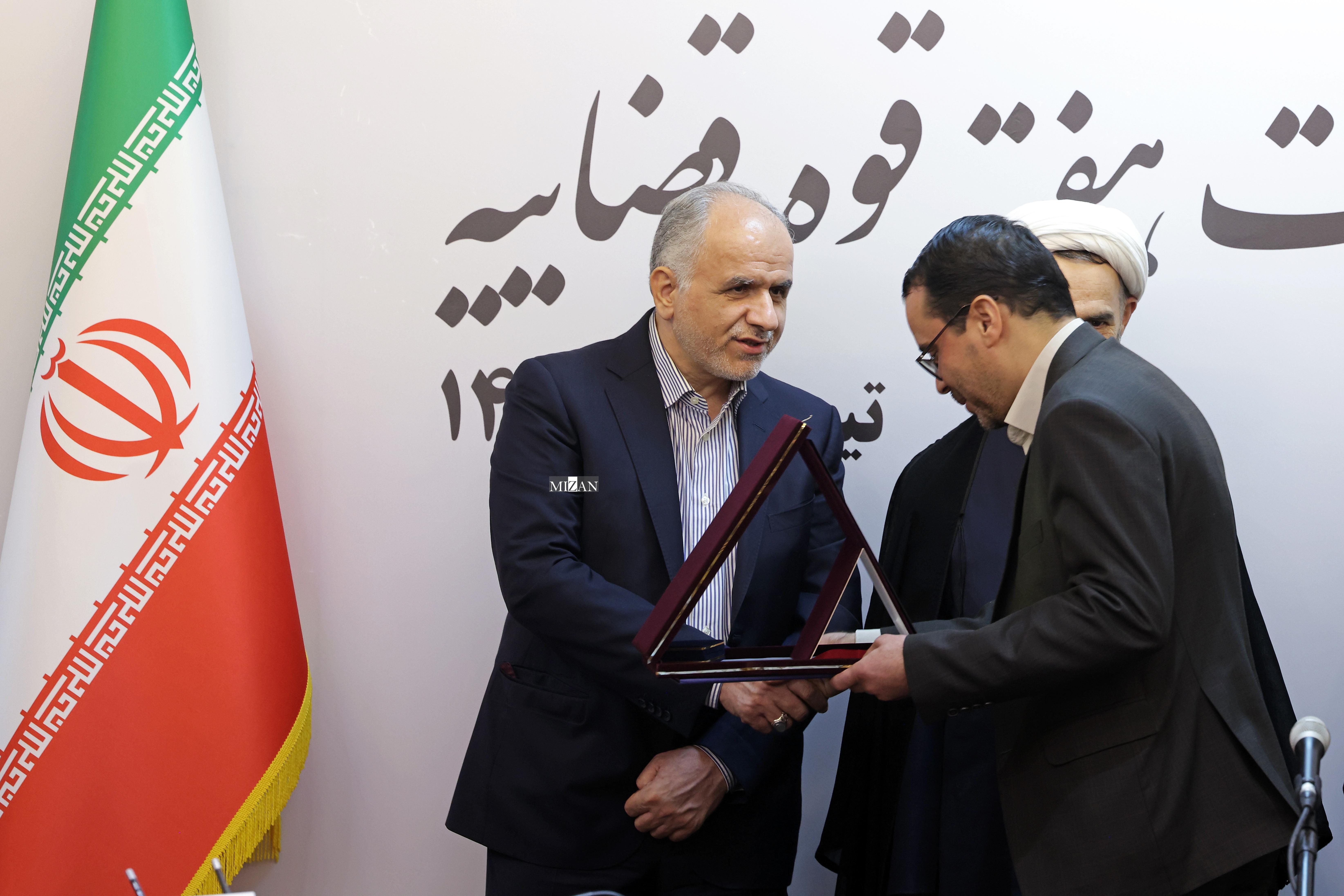 دستورات و تاکیدات رئیس قوه قضاییه برای تسریع در جامه عمل پوشاندن به فرمایشات رهبر معظم انقلاب به‌ویژه در حوزه «پرونده‌های دارای بازداشت موقت» و «زندانی‌های دارای بدهی»