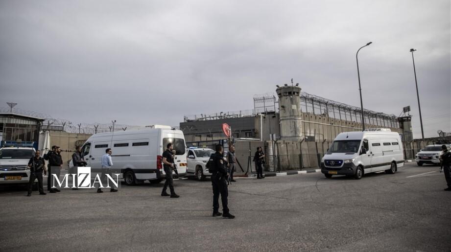 قبری روی زمین؛ زندان عوفر کجاست؟