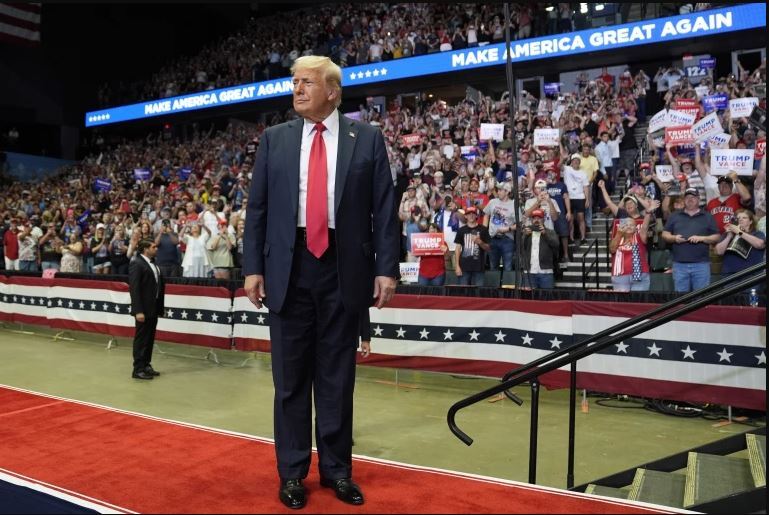 انتخابات آمریکا؛ نخستین گردهمایی انتخاباتی ترامپ پس از ترور نافرجام