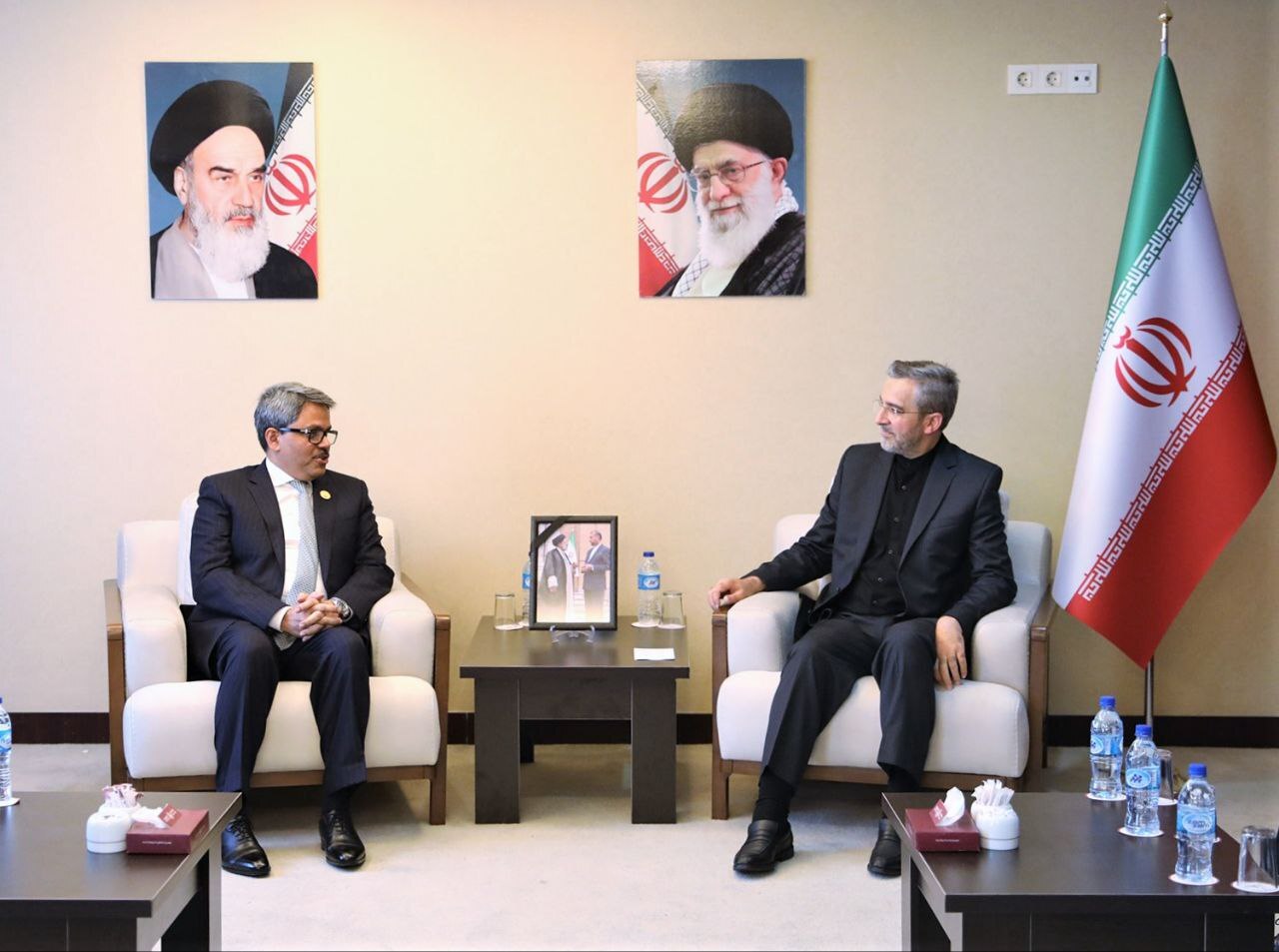 دیدار مقامهای خارجی با سرپرست وزارت امور خارجه در حاشیه نشست تهران دیدار مقامهای خارجی با سرپرست وزارت امور خارجه در حاشیه نشست تهران