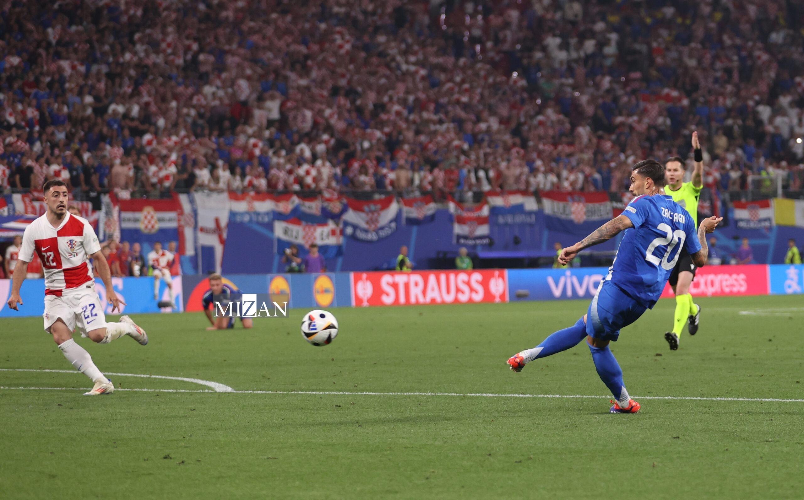 جنگ صعود در گروه‌های D و C؛ حمله فرانسه به آشیانه عقاب‌های زخمی