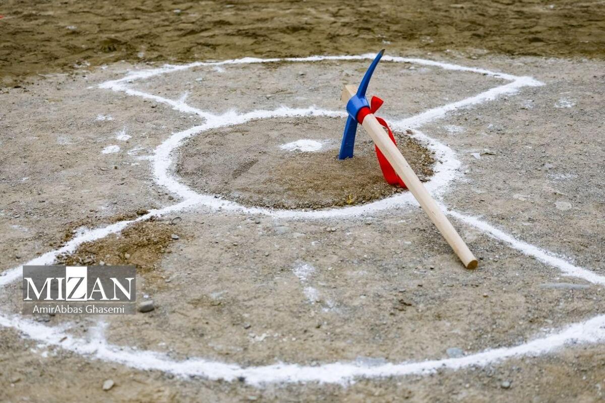 بنای دادسرای عمومی و انقلاب فردیس به مناسبت هفته قوه قضاییه کلنگ‌زنی شد