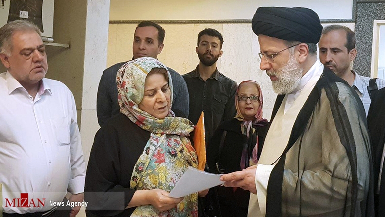 آیت‌الله رئیسی و حضور میدانی در زمان ریاست بر دستگاه قضا به منظور گره‌گشایی از مشکلات