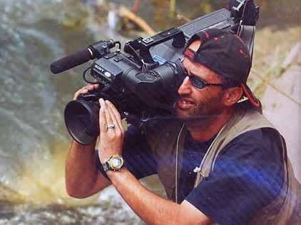 روایت تصویربردار جانباز ایرانی از حضور در مناطق جنگی روایت تصویربردار جانباز ایرانی از حضور در مناطق جنگی