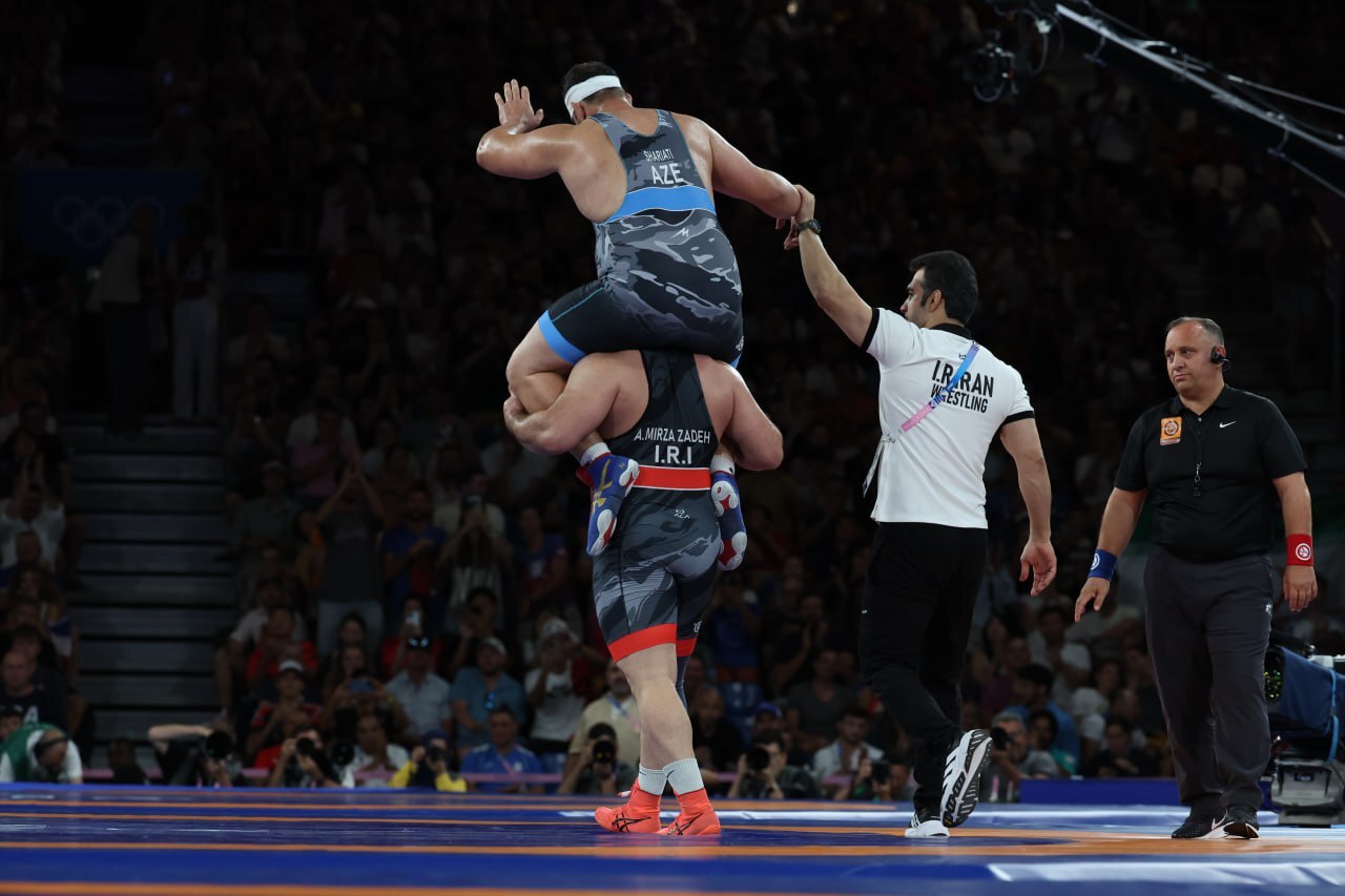 کشتیگیر ایرانیالاصل جمهوری آذربایجان از دنیای قهرمانی خداحافظی کرد + عکس و فیلم کشتیگیر ایرانیالاصل جمهوری آذربایجان از دنیای قهرمانی خداحافظی کرد + عکس و فیلم