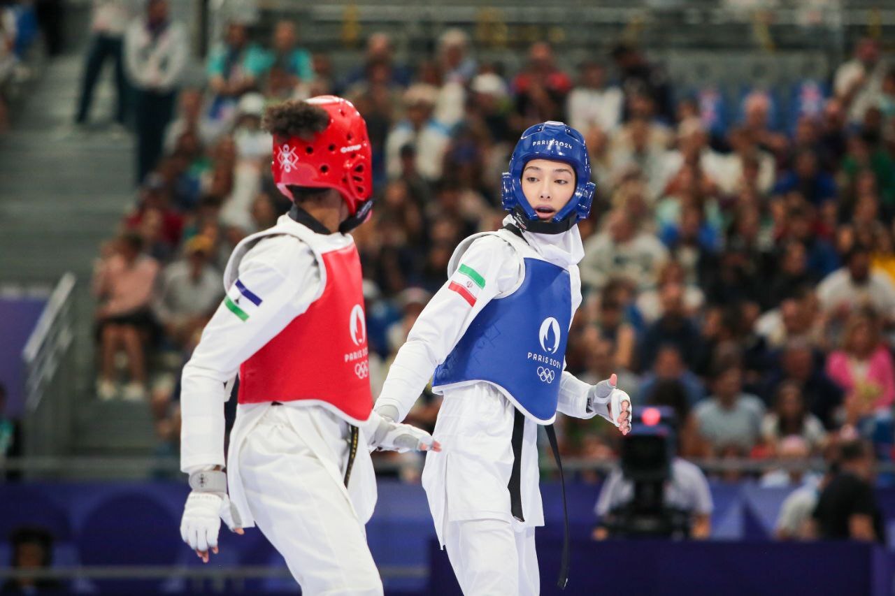 المپیک ۲۰۲۴| شروع طوفانی مُهمِدی با برتری یکطرفه مقابل حریف کلمبیایی/ پیروزی مبینا نعمتزاده در گام نخست المپیک ۲۰۲۴| شروع طوفانی مُهمِدی با برتری یکطرفه مقابل حریف کلمبیایی/ پیروزی مبینا نعمتزاده در گام نخست