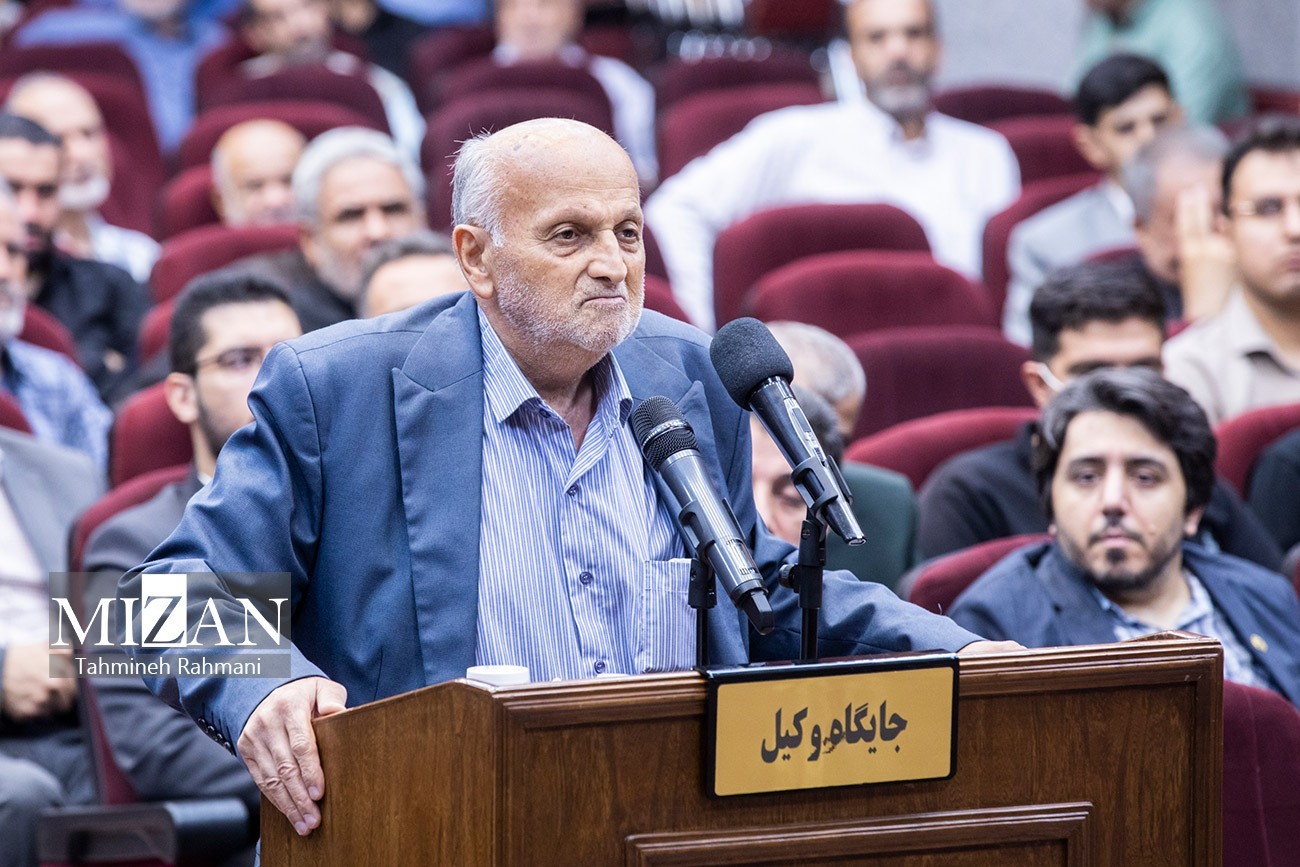 تعریفی خلاصه از واقعیت یک ادعای گروهک تروریستی منافقین؛ دشمن «دمو» و مدعی «کراسی»