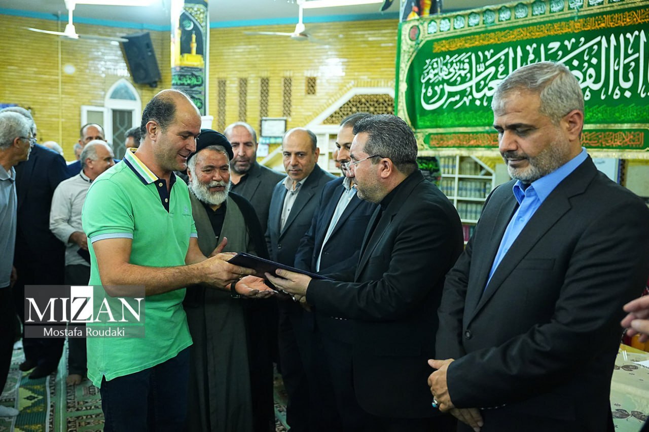 واگذاری اسناد ۳ هزار و ۲۰۰ نفر از اهالی منطقه سوهانک تهران و رفع مشکل ۳۰ ساله مالکیتی