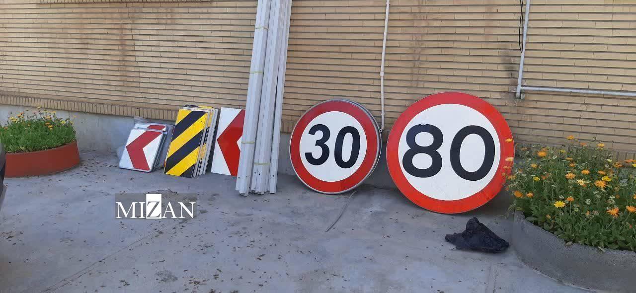 نصب علایم راهنمایی و رانندگی حکم جایگزین حبس ۲۱ راننده متخلف در شهرستان مراوه تپه شد