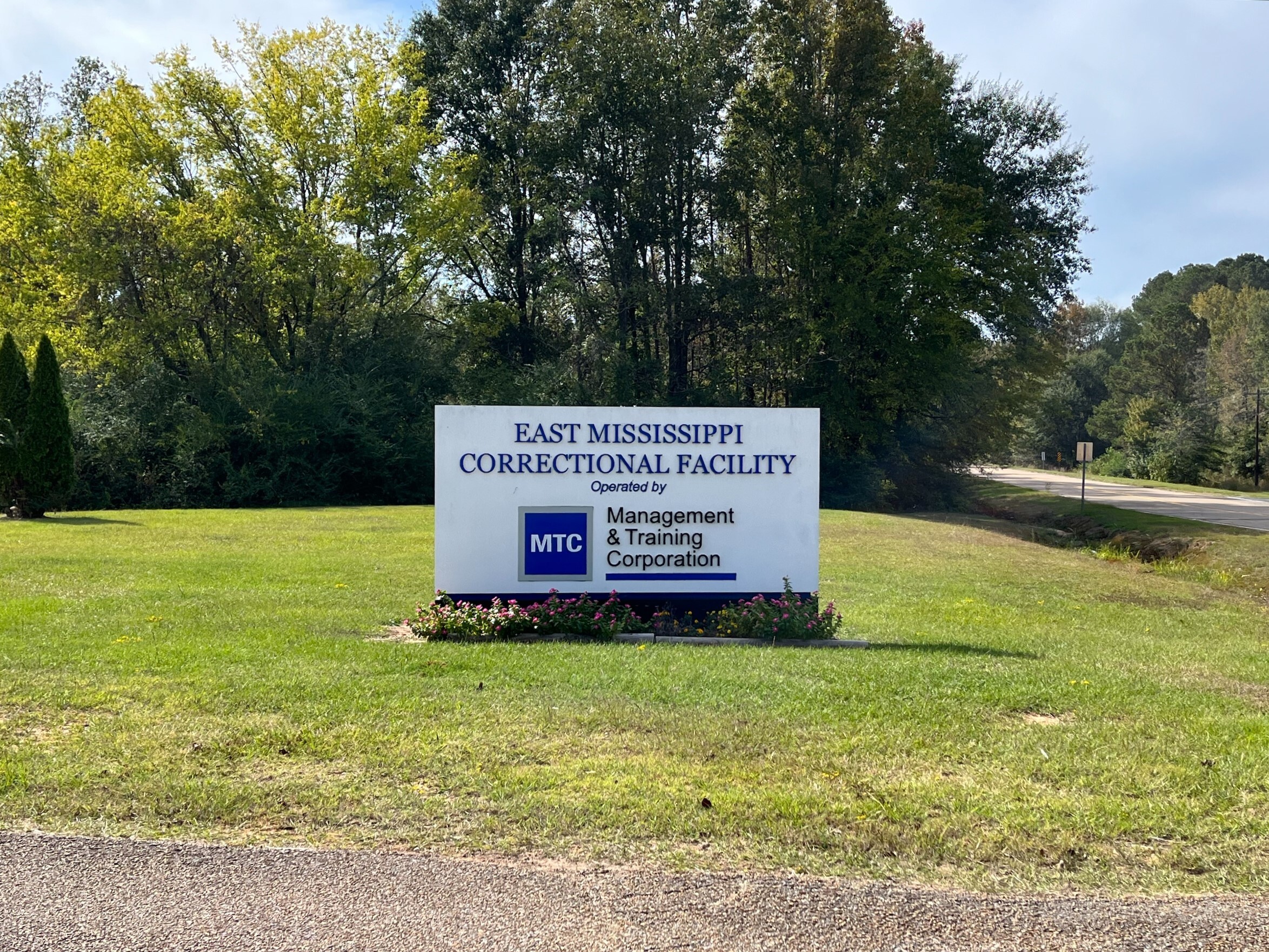 مرگ یک زندانی در می‌سی‌سی‌پی؛ وقتی زندان‌های آمریکا جان محبوسان را می‌گیرند