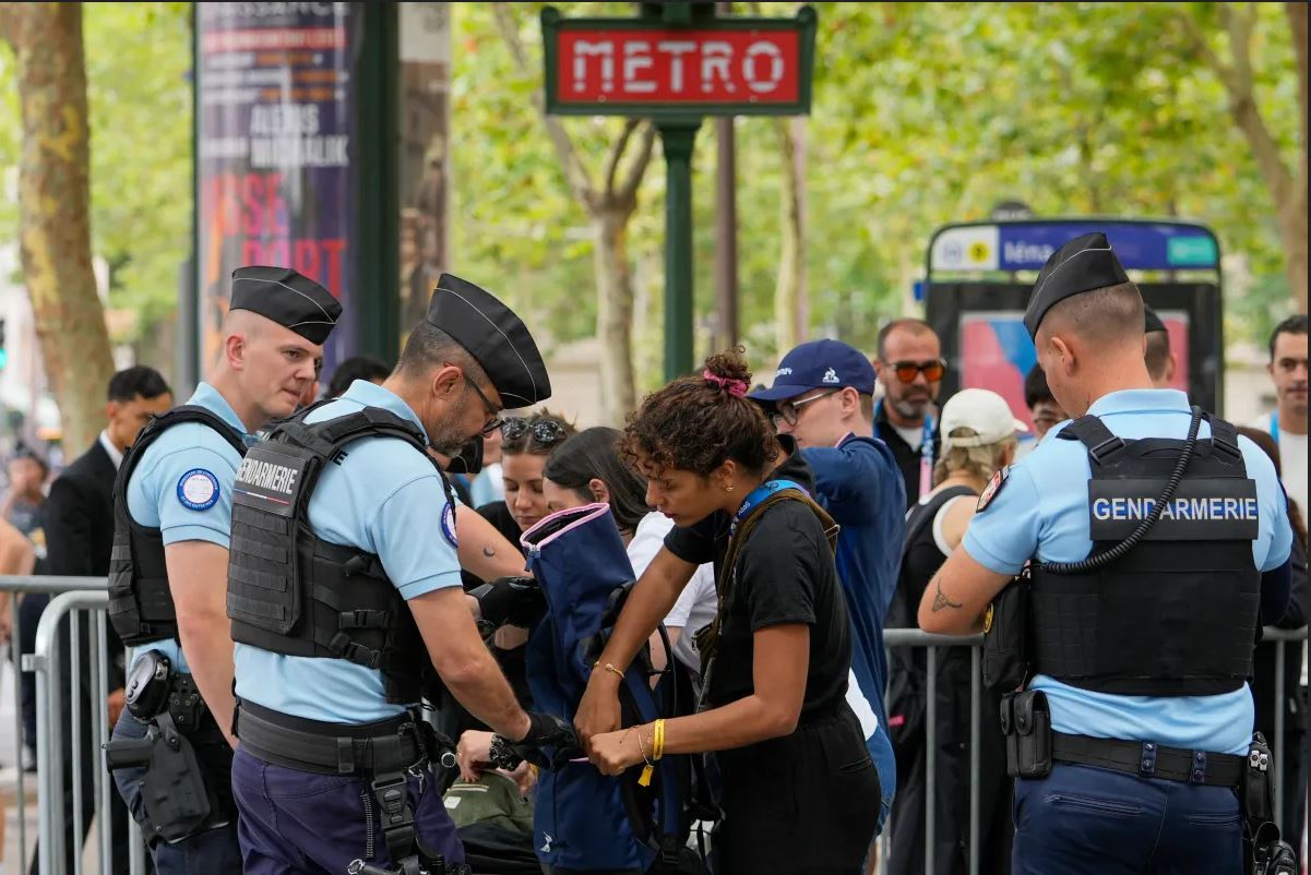 افتتاح المپیک پاریس؛ فرانسه در میانه چالش‌های بی‌سابقه