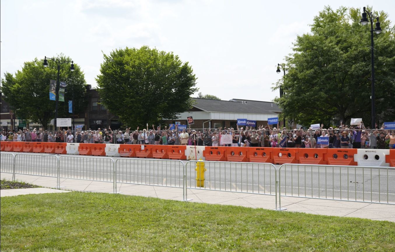 گردهمایی انتخاباتی نامزدهای جمهوری‌خواه و دموکرات؛ بیانیه اف‌بی‌آی در مورد ترور نافرجام ترامپ