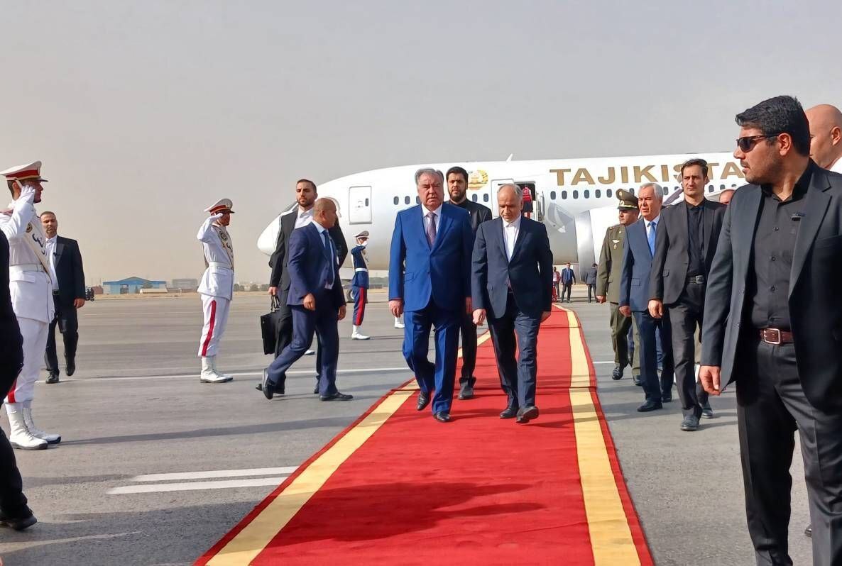 مهمانان مراسم تحلیف رئیسجمهور نهم چه کسانی هستند؟ مهمانان مراسم تحلیف رئیسجمهور نهم چه کسانی هستند؟