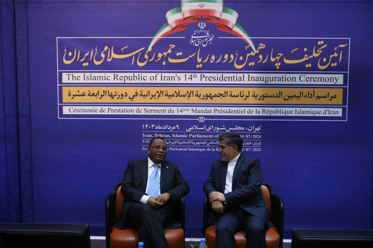 مهمانان مراسم تحلیف رئیسجمهور نهم چه کسانی هستند؟ مهمانان مراسم تحلیف رئیسجمهور نهم چه کسانی هستند؟