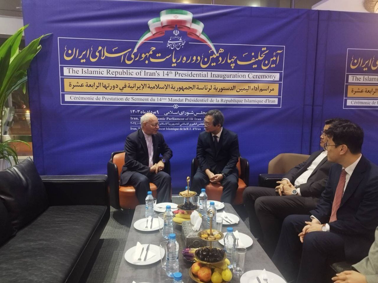 مهمانان مراسم تحلیف رئیسجمهور نهم چه کسانی هستند؟ مهمانان مراسم تحلیف رئیسجمهور نهم چه کسانی هستند؟