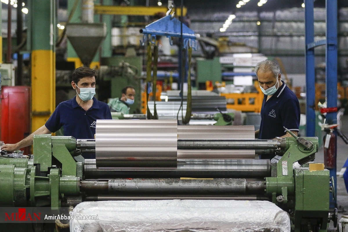 مشکل تامین سوخت مجتمع فروآلیاژ در فارس با ورود بازرسی استان رفع شد/ تثبیت اشتغالزایی ۱۲۰۰ نفر در این واحد تولیدی