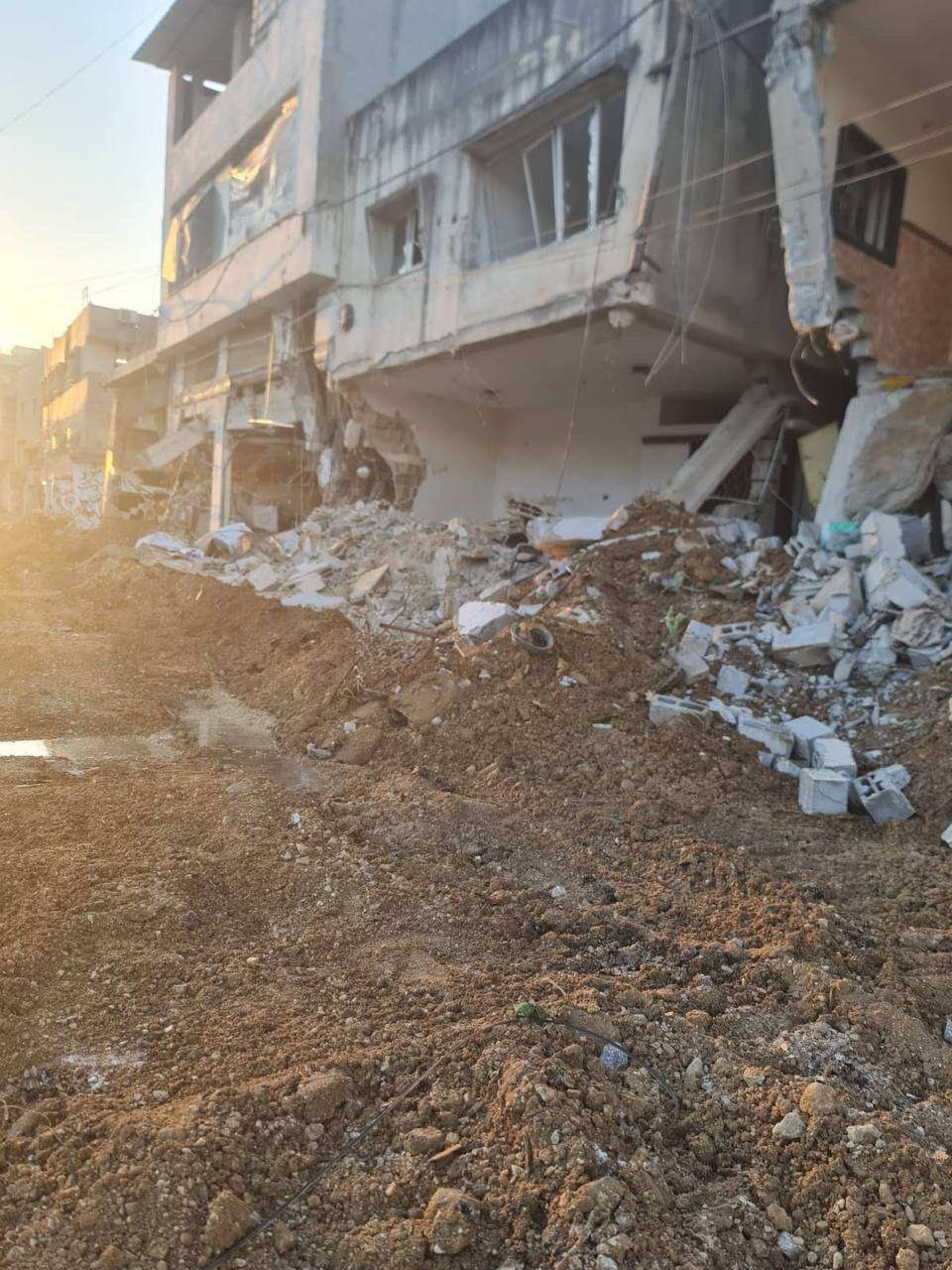 بمباران منازل مسکونی در خانیونس؛ ۳ نظامی صهیونیست به هلاکت رسیدند بمباران منازل مسکونی در خانیونس؛ ۳ نظامی صهیونیست به هلاکت رسیدند