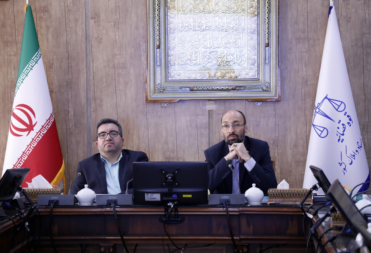 نشست بررسی اجرای سند تحول و تعالی در سازمان ثبت اسناد و املاک کشور برگزار شد