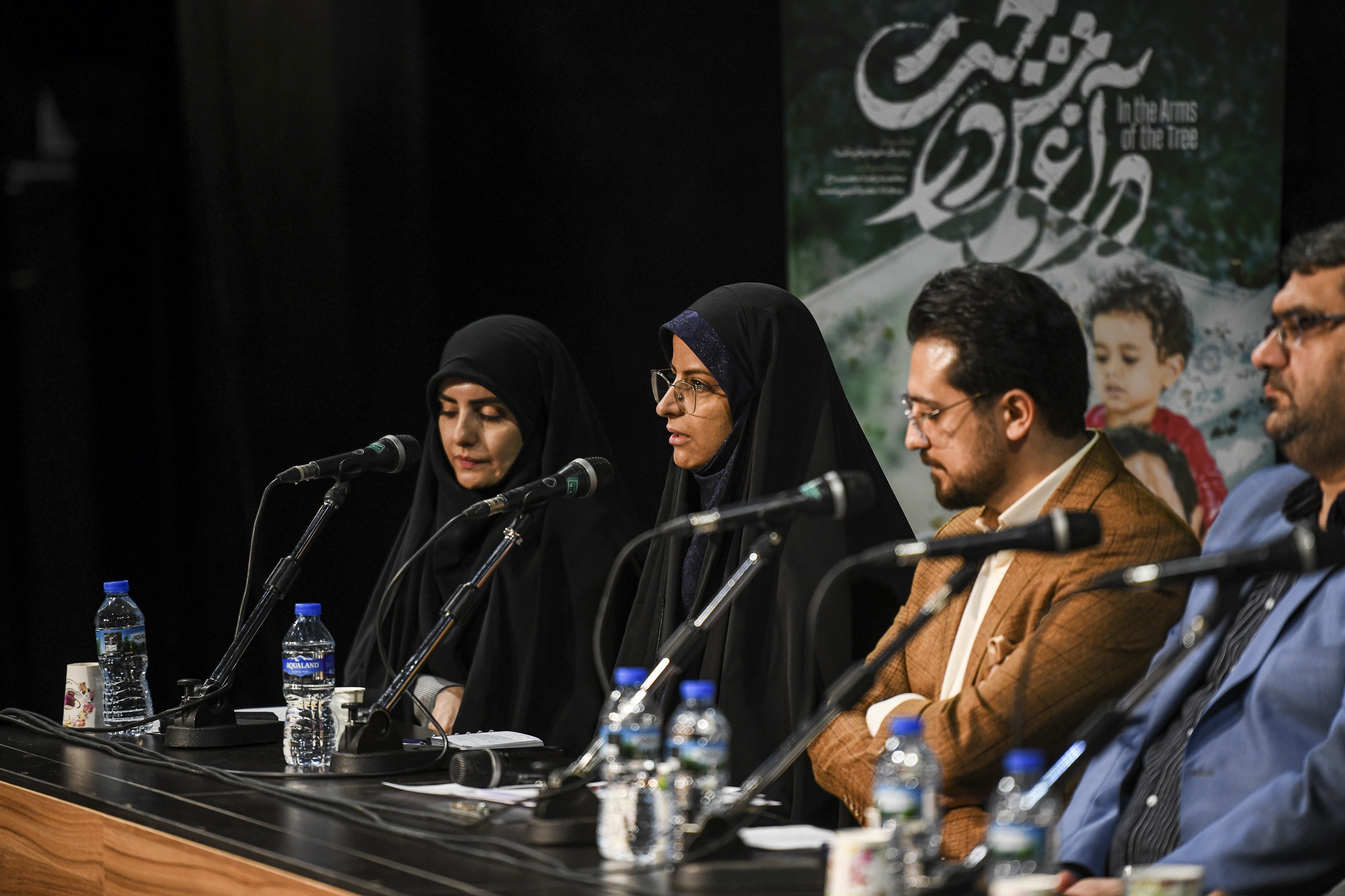 اظهار‌نظر کارشناسان، مشاوران و وکلای قوه قضاییه درباره «در آغوش درخت» 