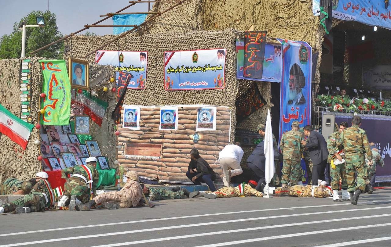 سالگرد حادثه تروریستی رژه ۳۱ شهریور اهواز؛ حمایت غرب و صهیونیسم از تروریست‌ها