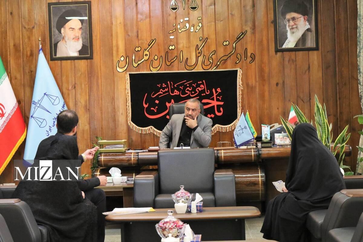 رئیس کل دادگستری گلستان به درخواست ۱۱۲ نفر از مراجعان در ملاقات مردمی رسیدگی کرد