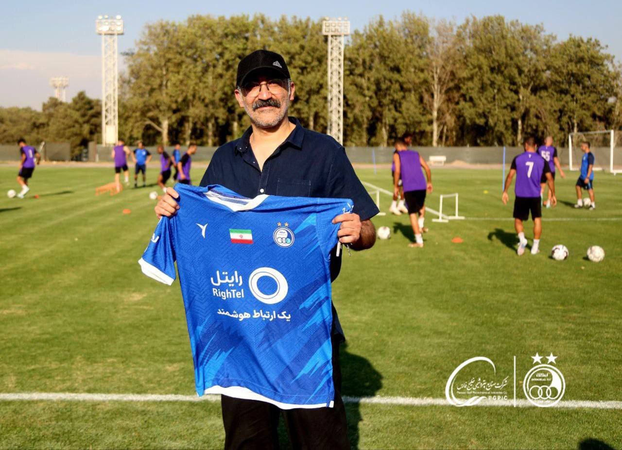 حضور هنرمندان و ستاره‌های سینما در تمرین امروز استقلال + تصاویر