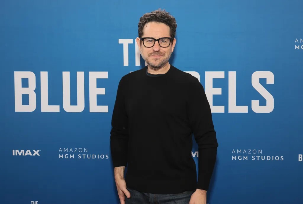 کدام سلبریتی‌ها طرفدار کاملا هریس هستند؟