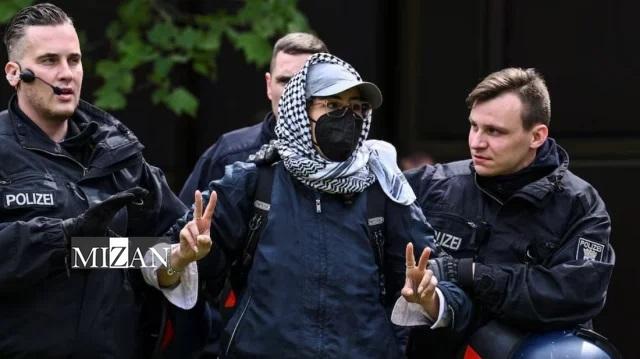 آلمان علیه آزادی بیان؛ یورش پلیس به خانههای حامیان فلسطین آلمان علیه آزادی بیان؛ یورش پلیس به خانههای حامیان فلسطین