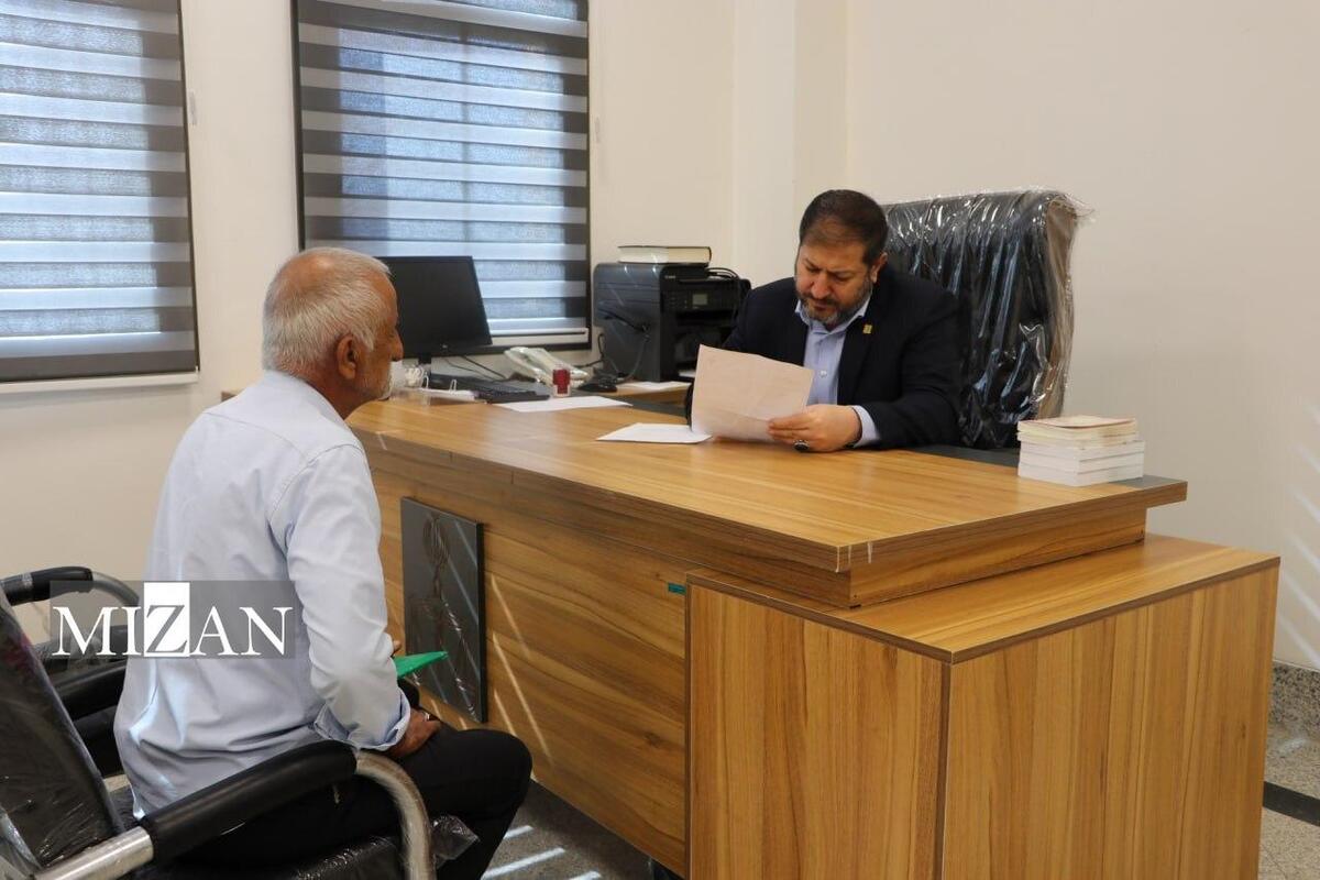 رئیس کل دادگستری استان ایلام به درخواست ۶۰ نفر از مراجعین در دیدار مردمی رسیدگی کرد