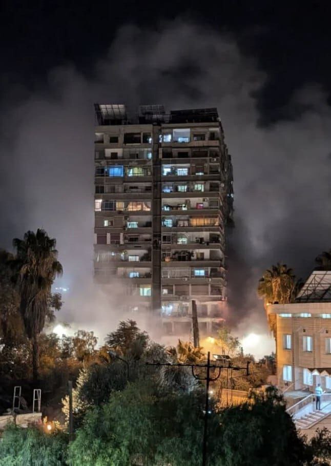 مقابله پدافند هوایی سوریه با اهداف متخاصم در آسمان دمشق