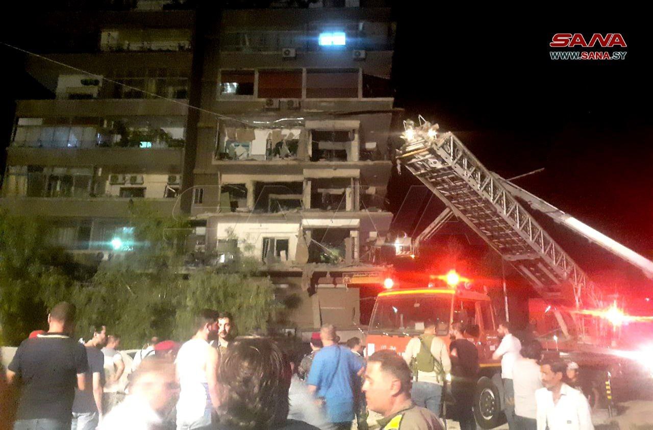 تجاوز رژیم صهیونیستی به منطقه المزه دمشق؛ پدافند سوریه با اهداف متخاصم مقابله کرد