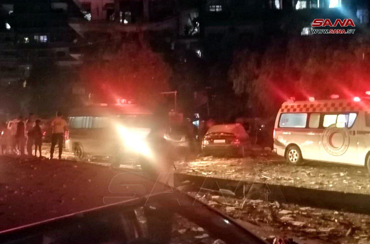 تجاوز رژیم صهیونیستی به منطقه المزه دمشق؛ پدافند سوریه با اهداف متخاصم مقابله کرد