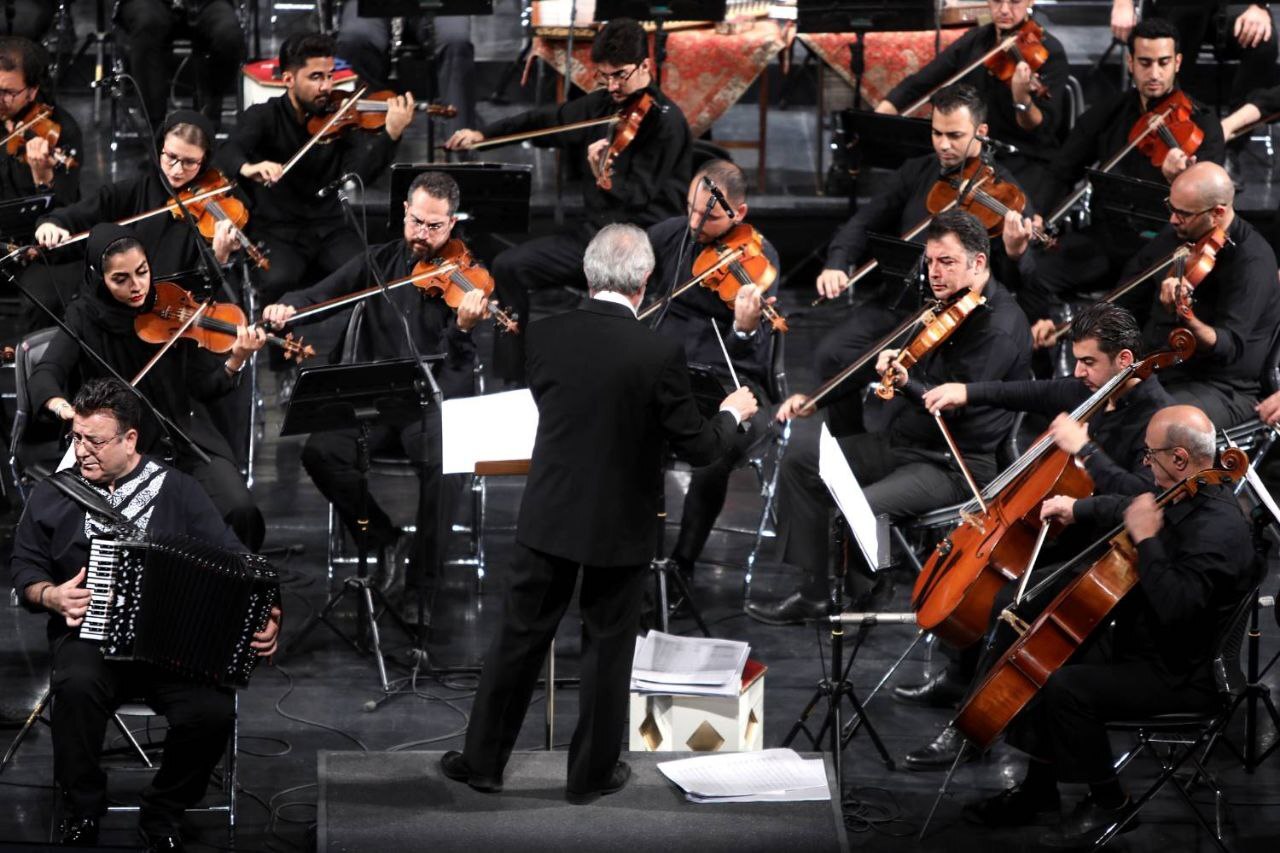ارکستر ملی در تالار وحدت پایکوبی کرد