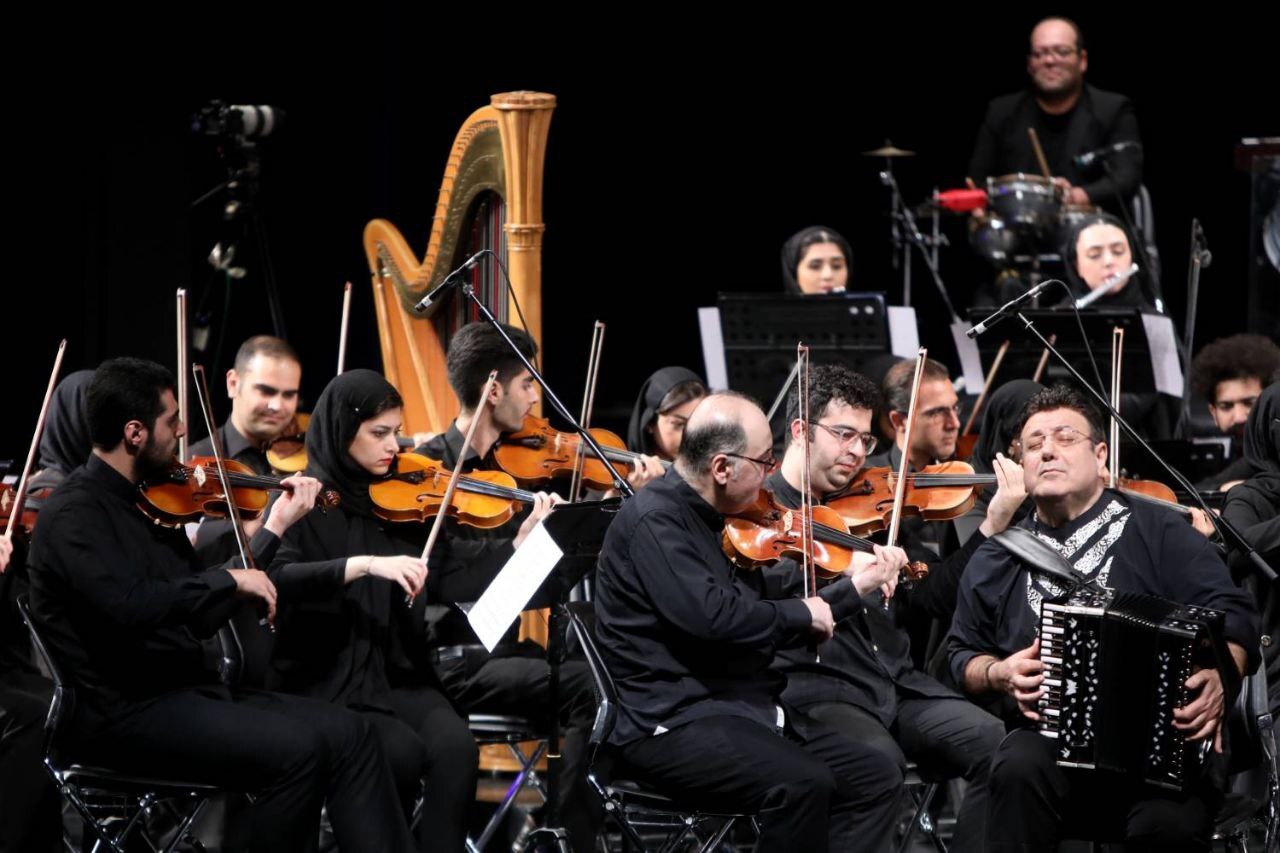 ارکستر ملی در تالار وحدت پایکوبی کرد