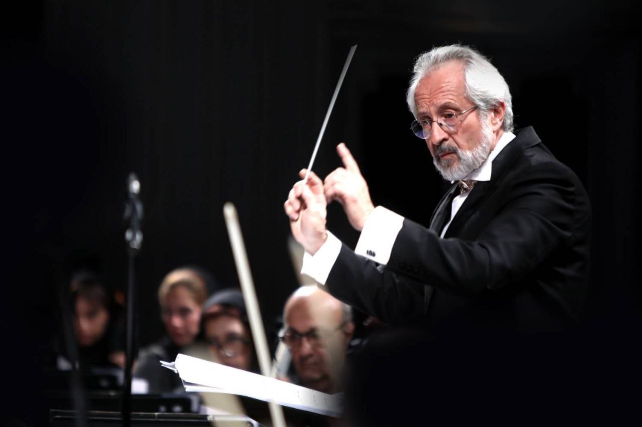 ارکستر ملی در تالار وحدت پایکوبی کرد