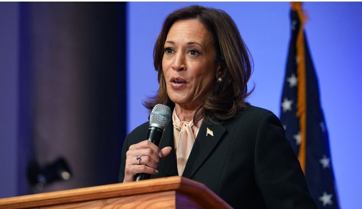 کارزار‌های انتخاباتی هریس و ترامپ در ایالت‌های کلیدی؛ نظرسنجی‌ها رقابت نزدیک را نشان می‌دهند