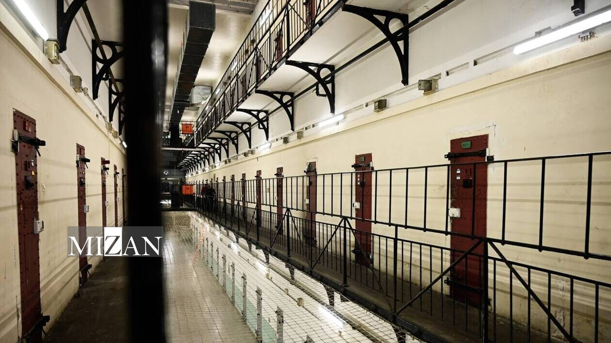 رشد جمعیت زندانیان در فرانسه؛ زندان‌های جزیره‌ای در قلب بحران