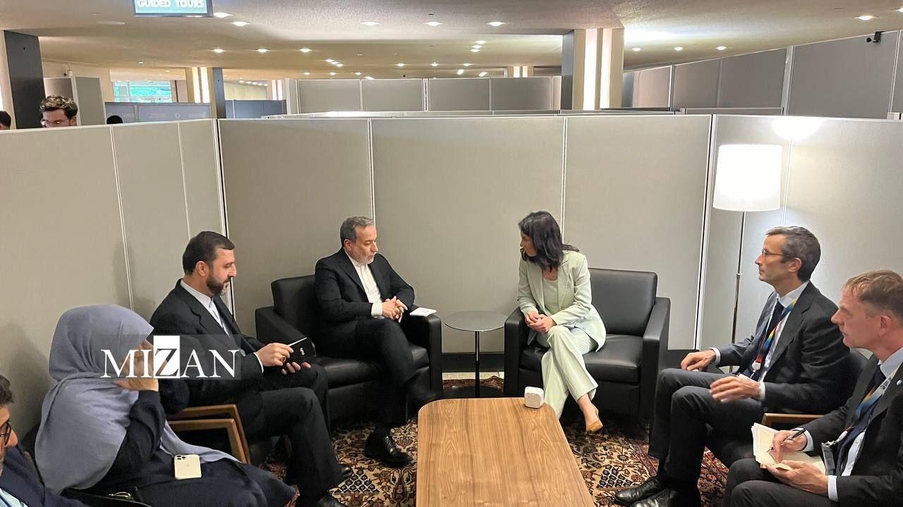 دیدارهای وزیر امور خارجه در نیویورک؛ رایزنی عراقچی با همتایان لهستانی